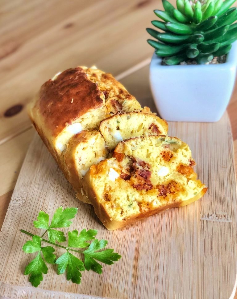 Cake Tomate Chorizo Feta Healthy - Santé gourmet