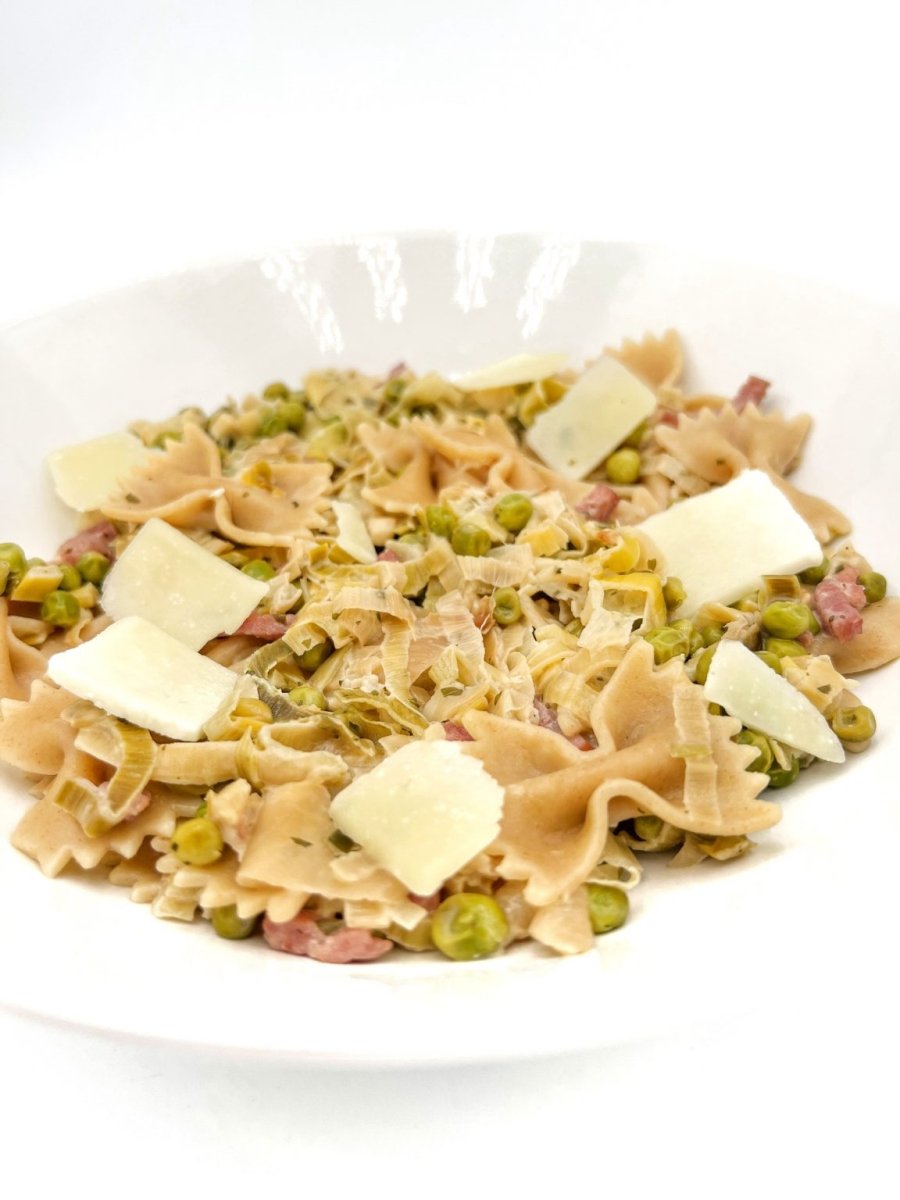 Pâtes aux petits pois, poireaux et bacon - Santé gourmet Image